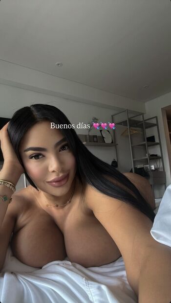 Full leaked Castillomariape private onlyfans photo