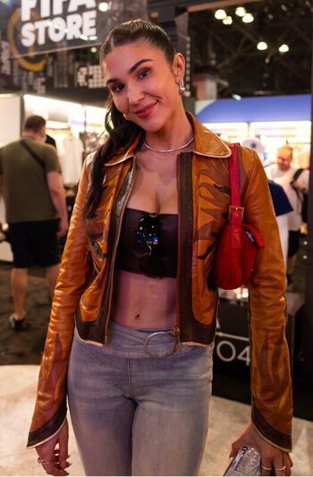 Full leaked Cathy kelley private photo