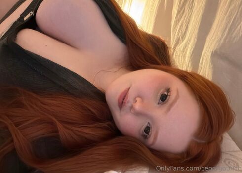 Full leaked Cclowniac ceoofgothicc private onlyfans photo