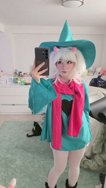 Full leaked Celebi cos page private photo
