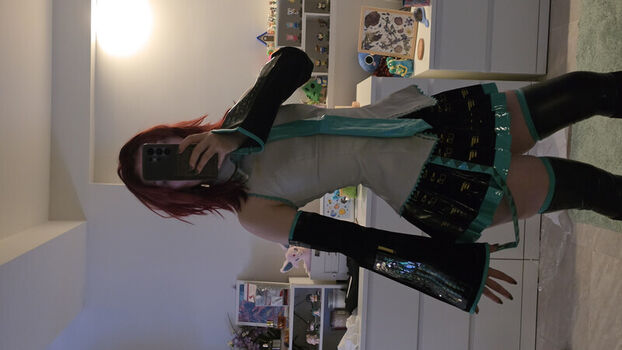 Full leaked Celebi cos private photo
