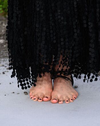 Full leaked Celebrity feet private photo
