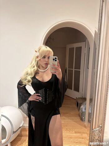 Full leaked Celina x page private photo