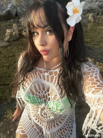 Full leaked Celina x page private photo