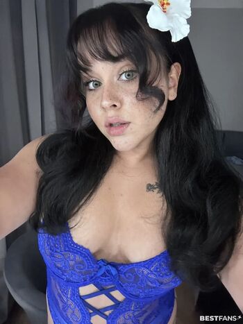 Celina_x31