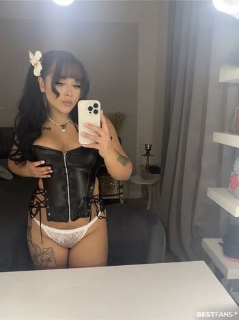 Celina_x31