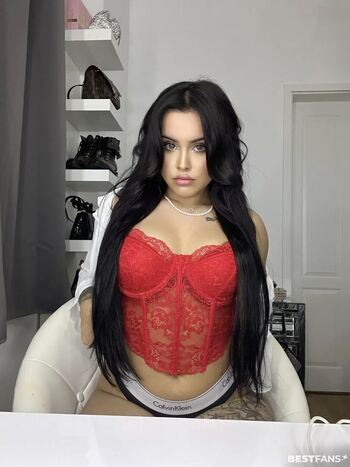 Full leaked Celina x page private photo