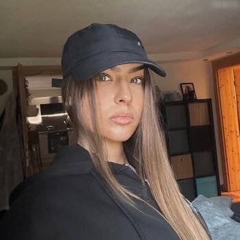 Full leaked Celinegbl private photo