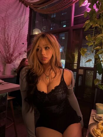 Full leaked Cellow page private onlyfans photo