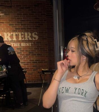 Full leaked Cellow page private onlyfans photo