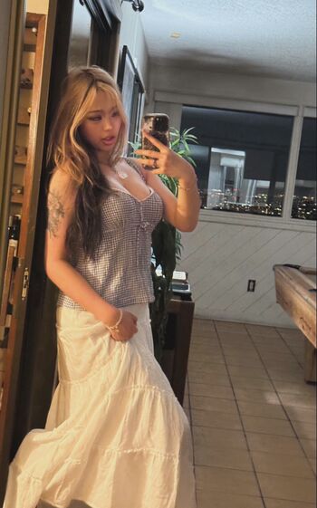 Full leaked Cellow page private onlyfans photo