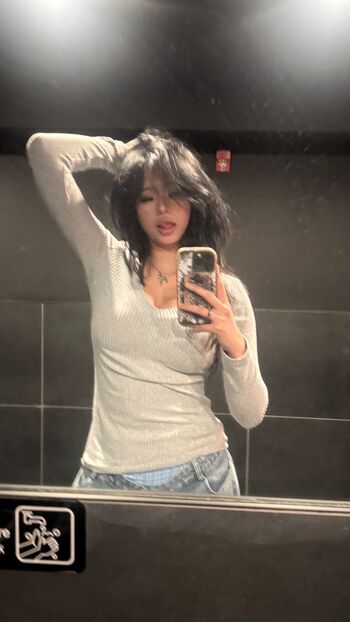 Full leaked Cellow page private onlyfans photo