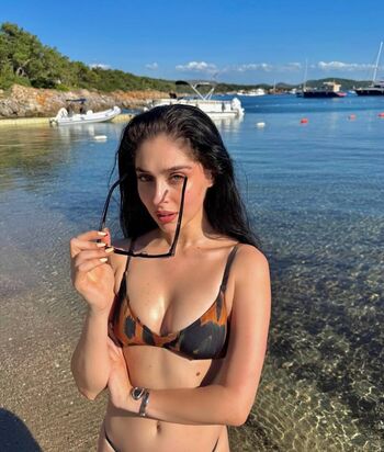 Full leaked Cemre baysel private photo
