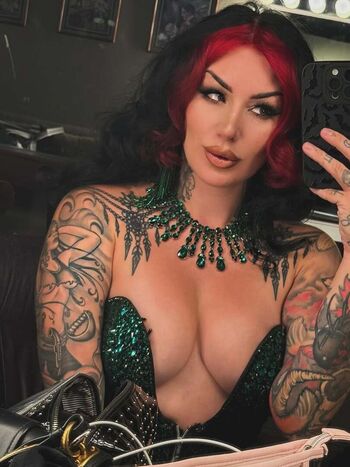 Full leaked Cervena fox private onlyfans photo