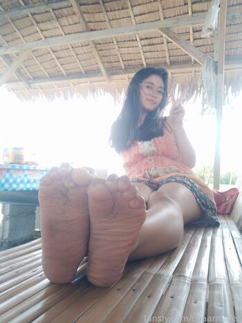 Full leaked Chaarmfeet page private onlyfans photo