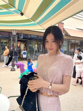 Full leaked Chaeryeong page private photo