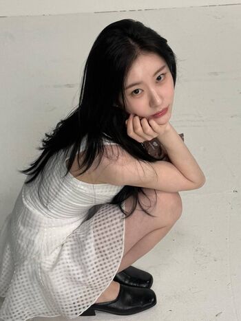 Full leaked Chaeryeong page private photo
