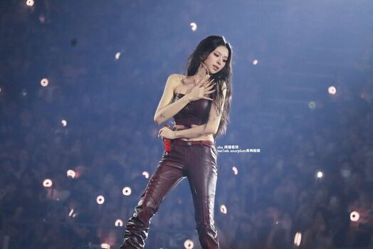 Full leaked Chaeyoung private photo