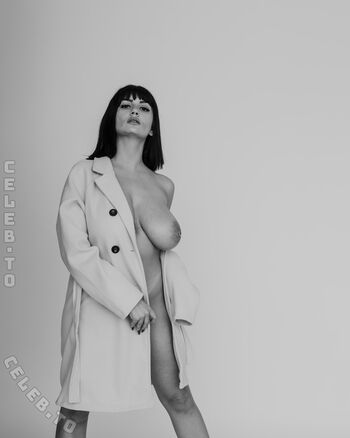 Full leaked Chanel page private onlyfans photo