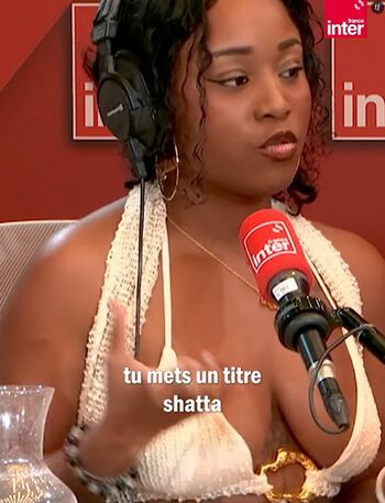 Full leaked Chanteuse private photo