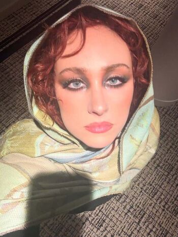 Full leaked Chappell roan page private onlyfans photo