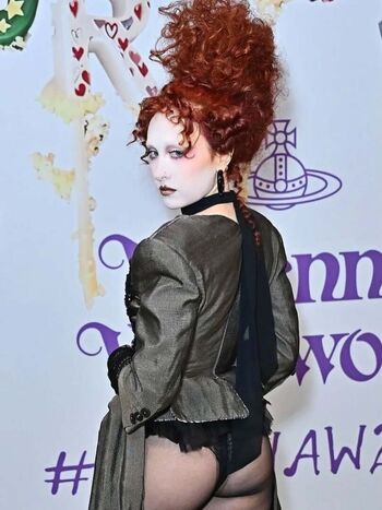 Full leaked Chappell roan private onlyfans photo