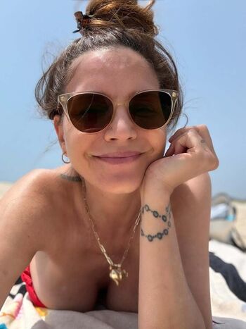 Full leaked Charisma carpenter private photo