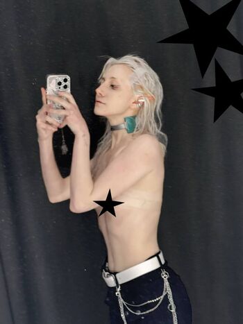 Full leaked Charlesqwq page private photo