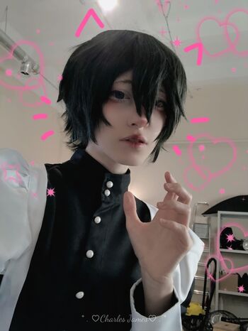 Full leaked Charlesqwq page private photo