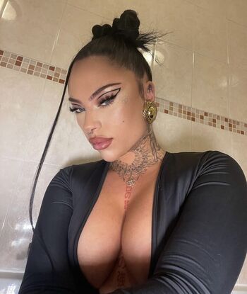 Full leaked Charleyc private onlyfans photo