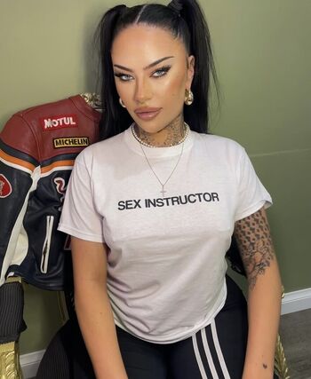 Full leaked Charleyc private onlyfans photo