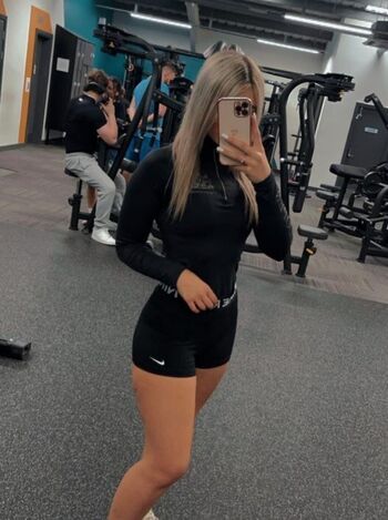 Full leaked Charleytaylss private photo