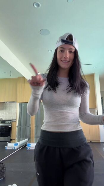 Full leaked Charli d amelio page private onlyfans photo