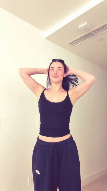 Full leaked Charli d amelio page private onlyfans photo