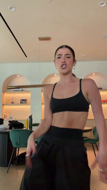 Full leaked Charli d amelio page private onlyfans photo