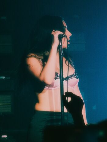 Full leaked Charli xcx private photo