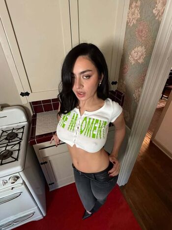 Full leaked Charli xcx page private onlyfans photo