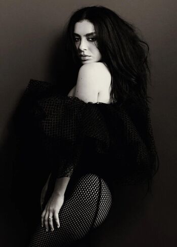 Full leaked Charli xcx private onlyfans photo