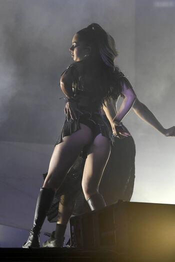 Full leaked Charli xcx page private photo