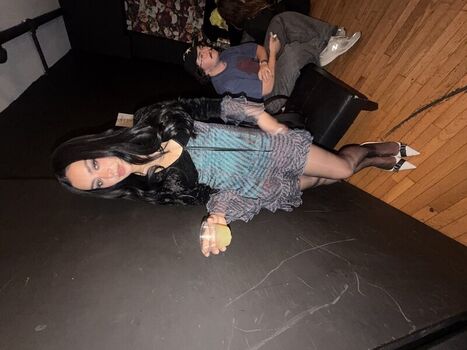 Full leaked Charli xcx private photo