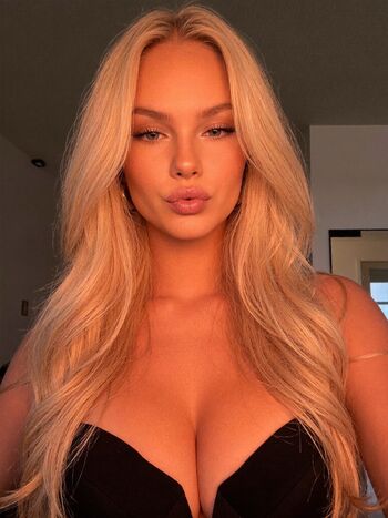Full leaked Charline private photo