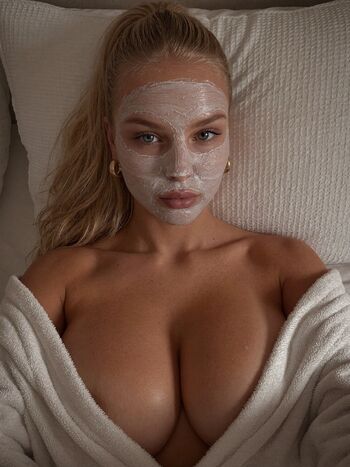 Full leaked Charline private photo
