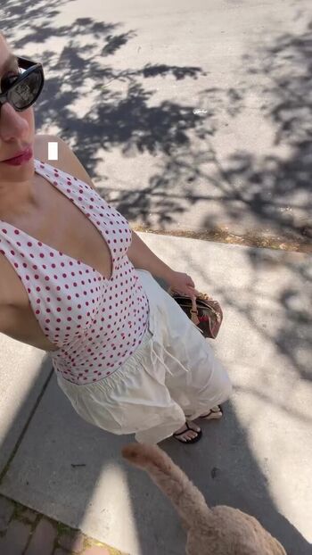Charlotte Dobre