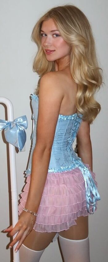 Full leaked Charlotte elise private photo
