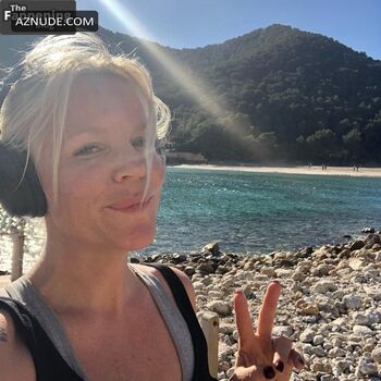 Full leaked Charlotte karlinder private photo