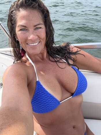 Full leaked Charlotte lakes private photo