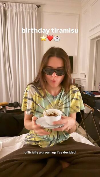 Full leaked Charlotte lawrence private photo