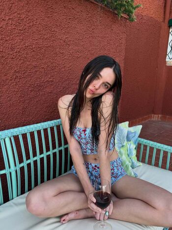 Full leaked Charlotte lawrence private photo