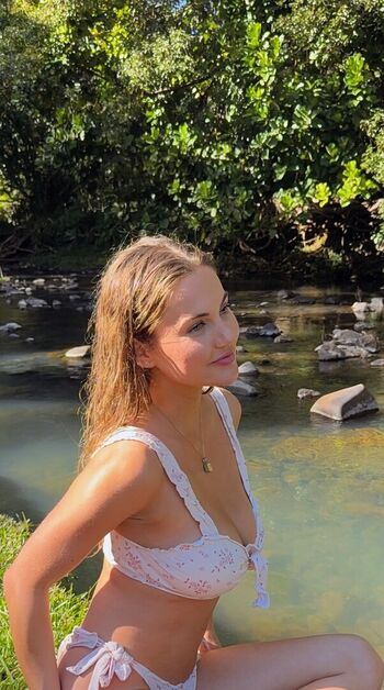 Full leaked Charlotte peckk private photo