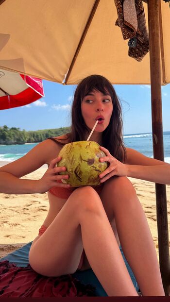 Full leaked Charlotte rose private photo